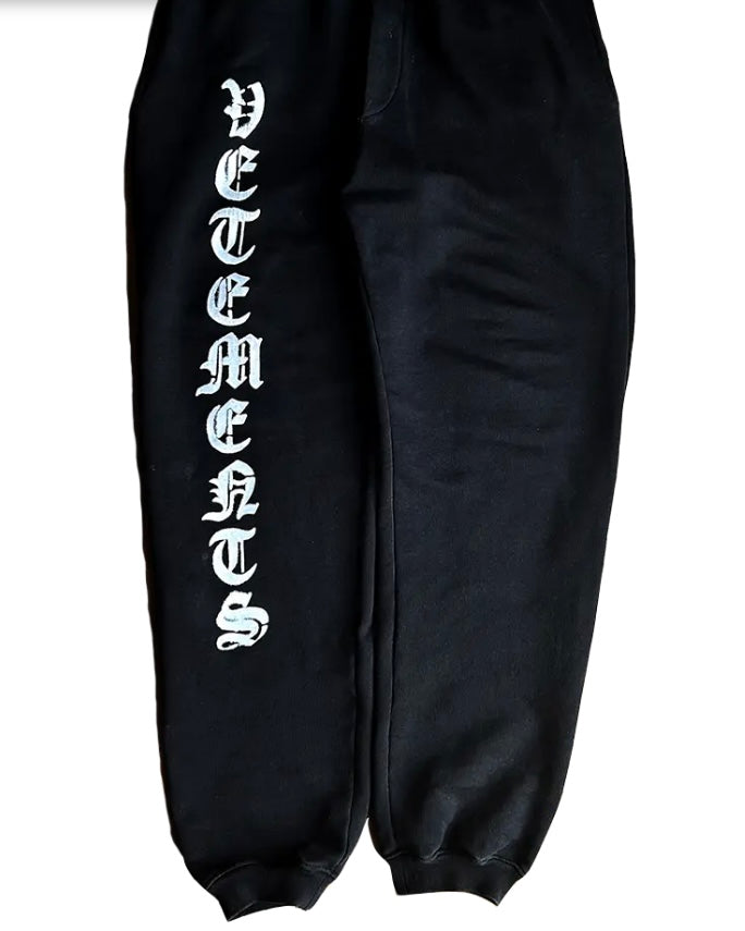 VETEMENTS Anarchy Sweats